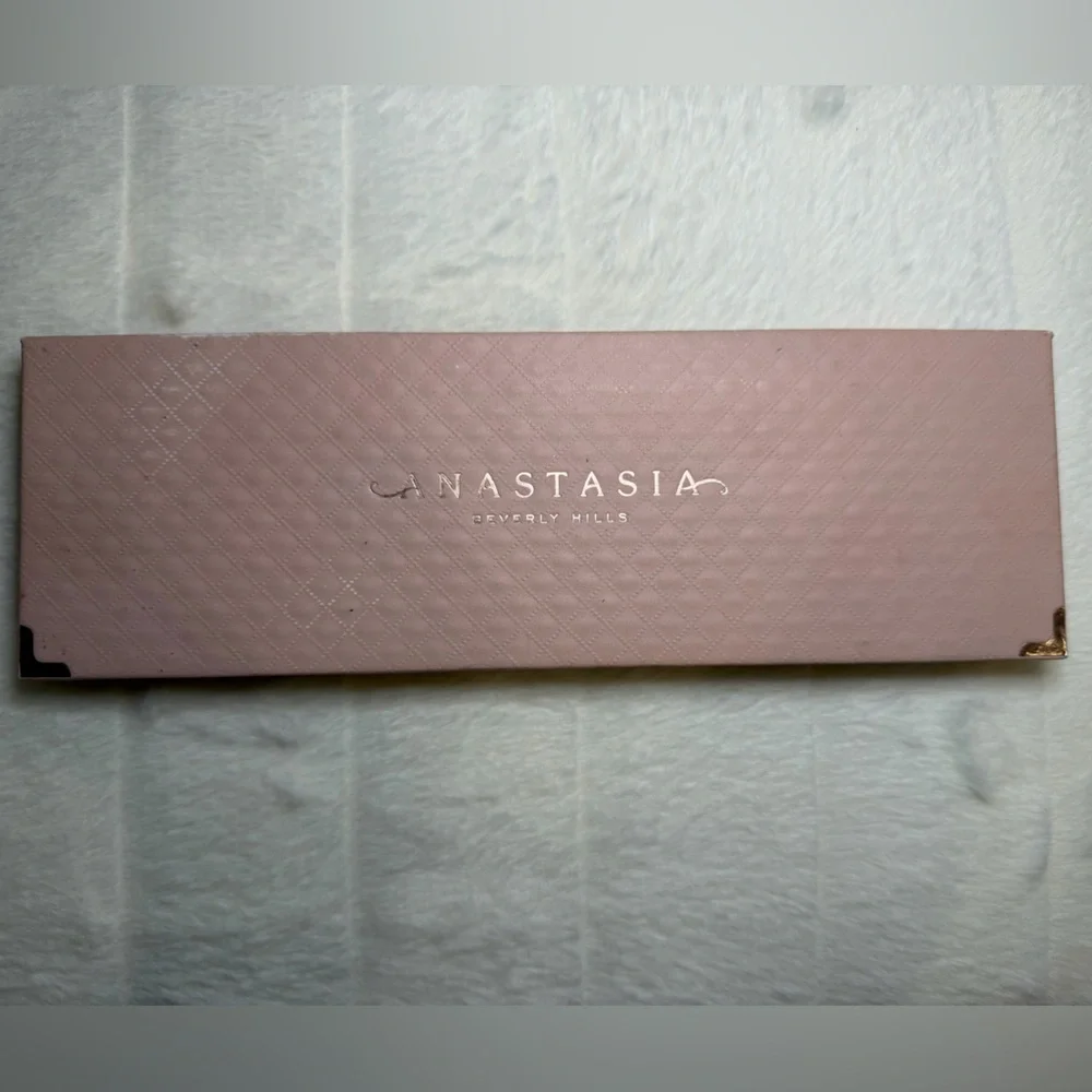 Anastasia Beverly Hills Primrose All-in-One Face and Eye Shadow Palette - Picture 2 of 4